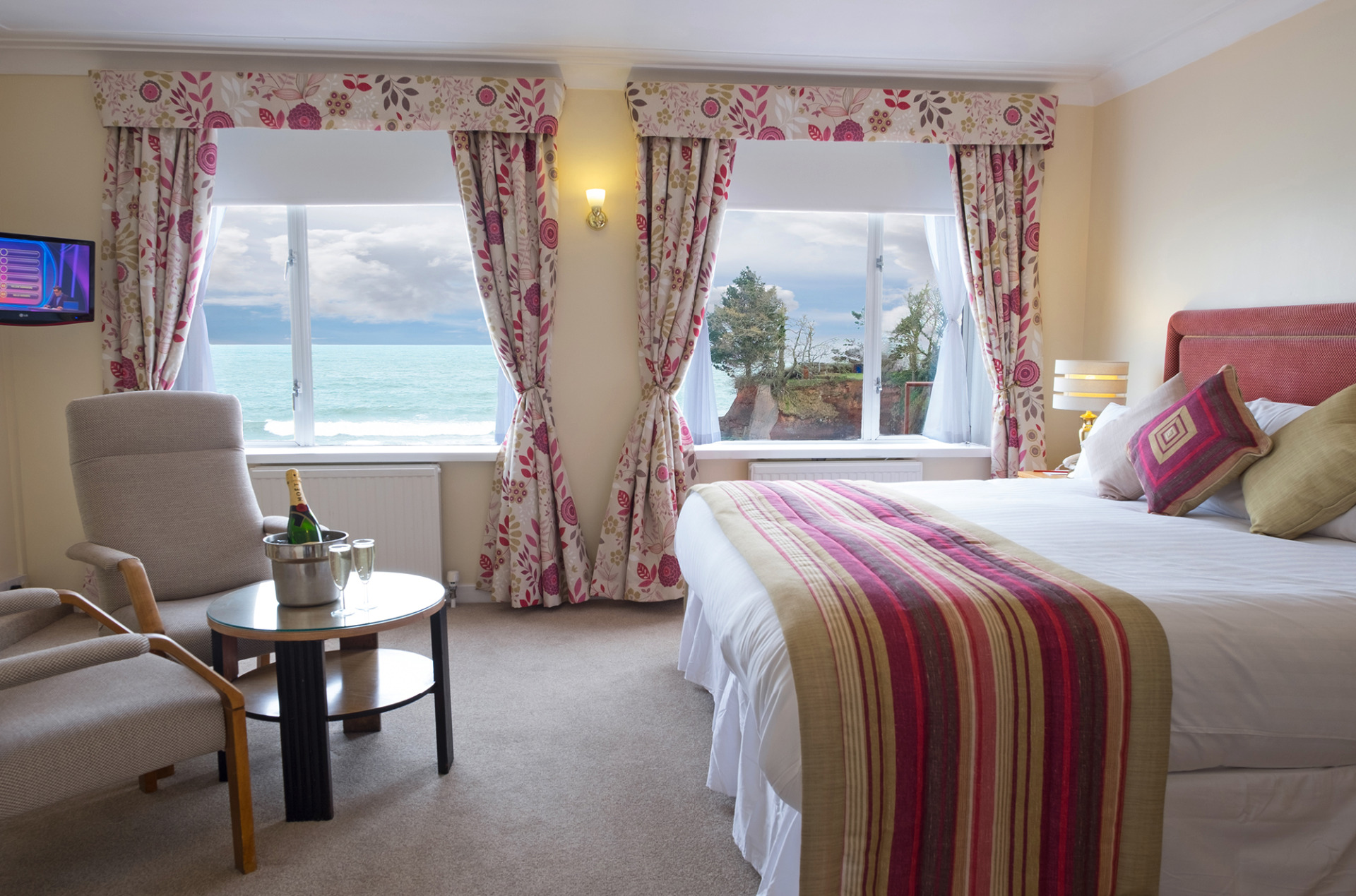 Livermead Cliff Sea View Room overlooking Torbay